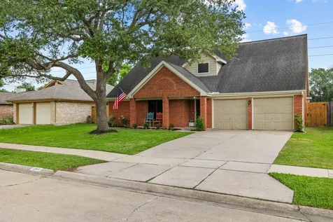 2915 Bentley Court Pearland TX 77584