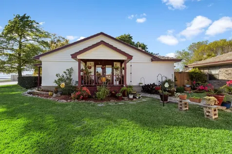 7034 Kingston Cove Lane Willis TX 77318