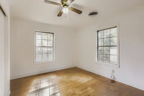 512 Park Lane Cleveland TX 77327
