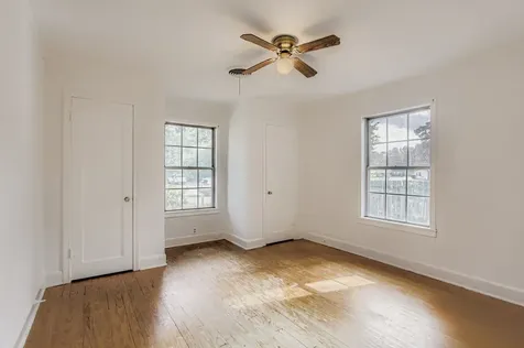 512 Park Lane Cleveland TX 77327
