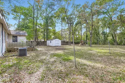512 Park Lane Cleveland TX 77327