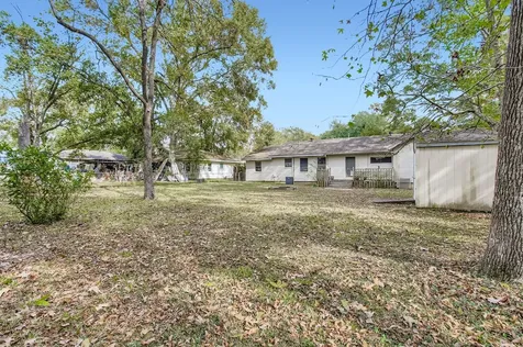 512 Park Lane Cleveland TX 77327