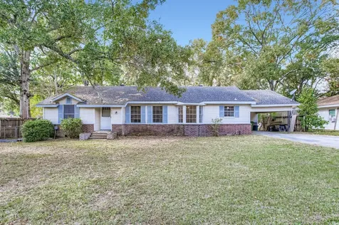 512 Park Lane Cleveland TX 77327