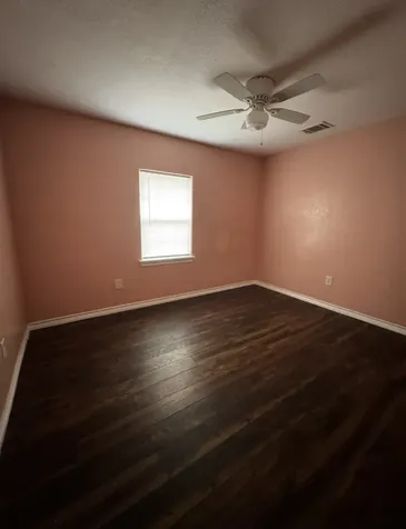 709 Matthews Street Bay City TX 77414