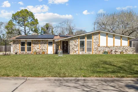 654 N Flamingo Drive Seabrook TX 77586