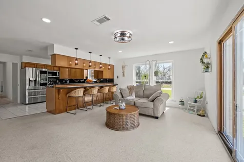 654 N Flamingo Drive Seabrook TX 77586