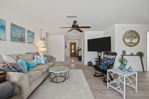 654 N Flamingo Drive Seabrook TX 77586