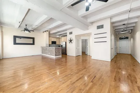 1120 Texas Street 7d Houston TX 77002