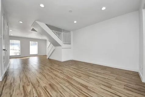 10358 Hammerly Boulevard 18 Houston TX 77043