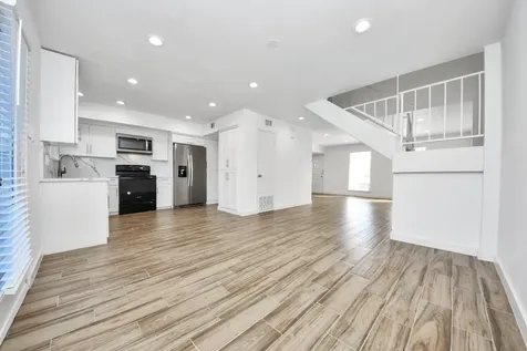 10358 Hammerly Boulevard 18 Houston TX 77043