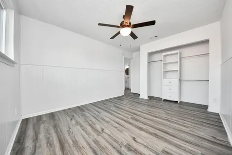 10358 Hammerly Boulevard 18 Houston TX 77043