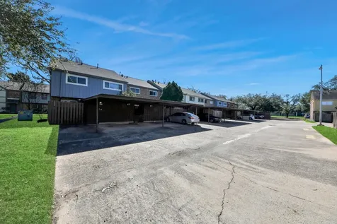 10358 Hammerly Boulevard 18 Houston TX 77043