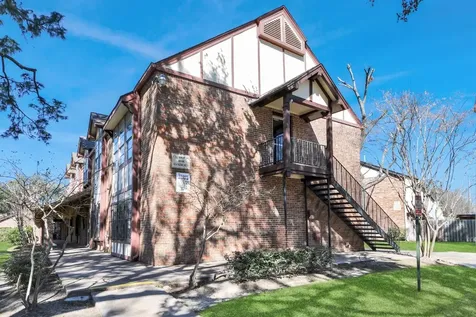 10358 Hammerly Boulevard 18 Houston TX 77043