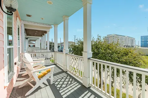 2308 Bernardo De Galvez Galveston TX 77550
