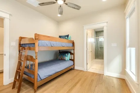 2308 Bernardo De Galvez Galveston TX 77550