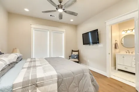 2308 Bernardo De Galvez Galveston TX 77550