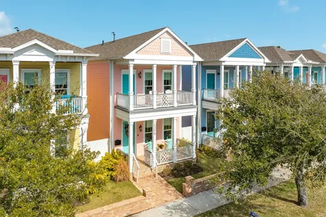 2308 Bernardo De Galvez Galveston TX 77550