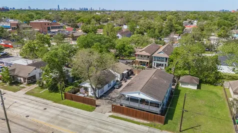1603 Airline Drive Houston TX 77009