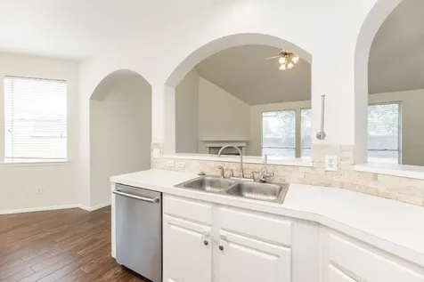 910 Presley Way Sugar Land TX 77479
