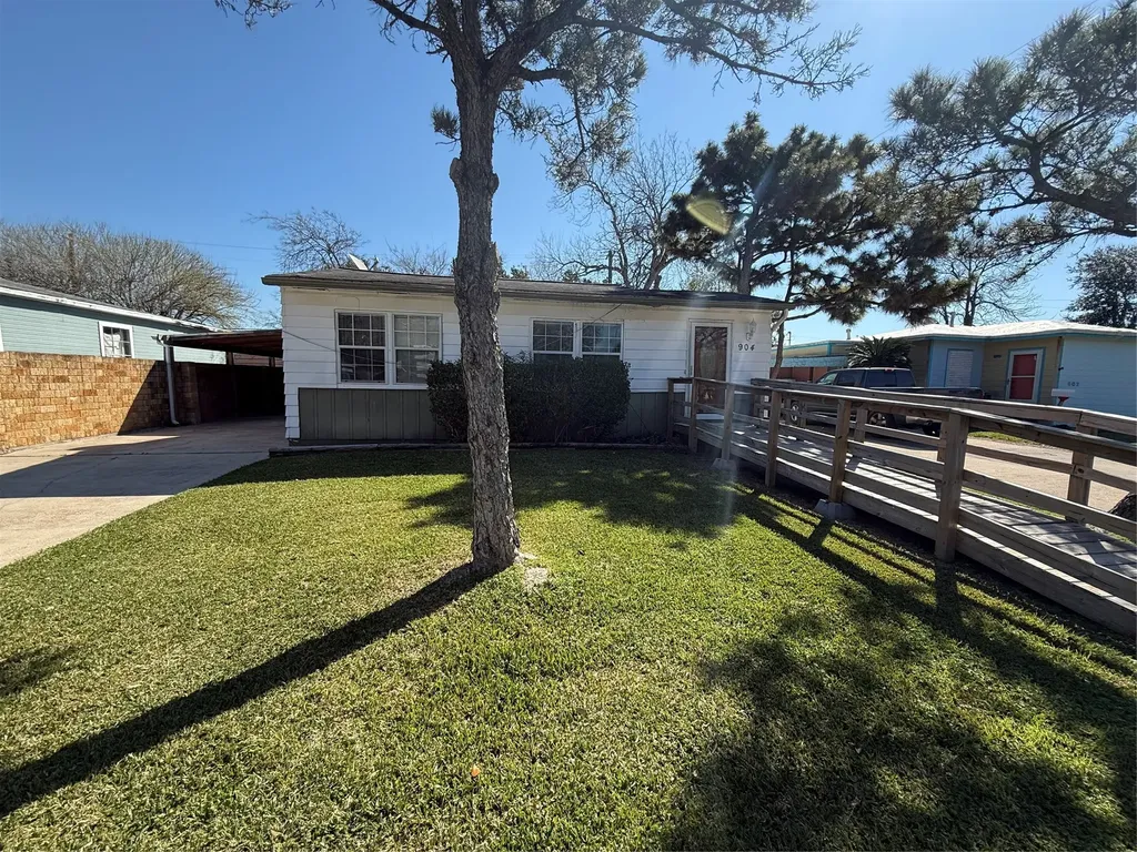 904 11th Street Texas City TX 77590