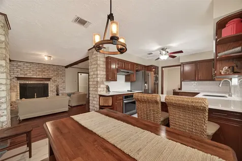 306 W Castle Harbour Drive Friendswood TX 77546