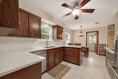 306 W Castle Harbour Drive Friendswood TX 77546