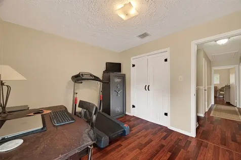 306 W Castle Harbour Drive Friendswood TX 77546