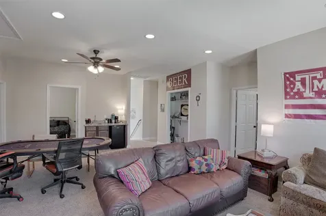 1122 Detroit Street College Station TX 77840