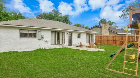 223 Kirkaldy Drive Houston TX 77015