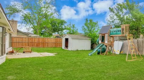 223 Kirkaldy Drive Houston TX 77015