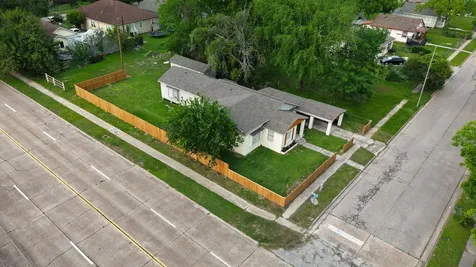 536 Stimpson Street Baytown TX 77520