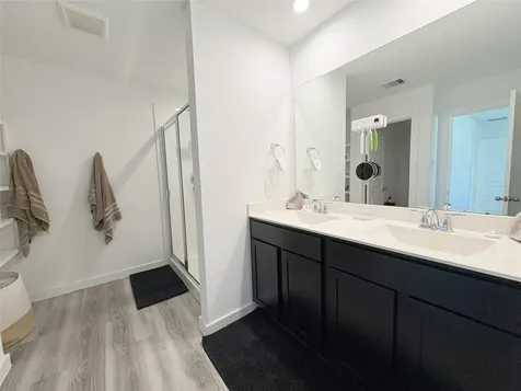 2913 Crown Gate Drive Houston TX 77047