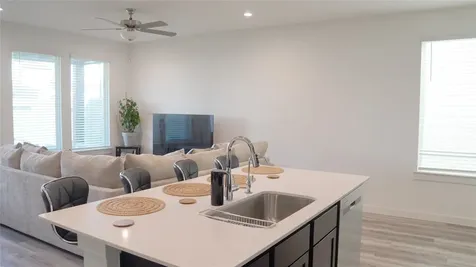 2913 Crown Gate Drive Houston TX 77047