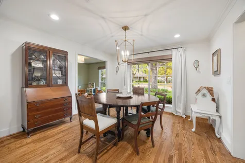 10011 Burgoyne Road Houston TX 77042