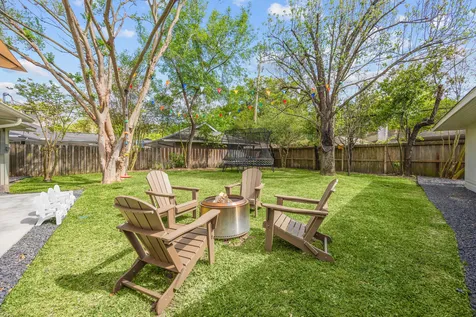 10011 Burgoyne Road Houston TX 77042
