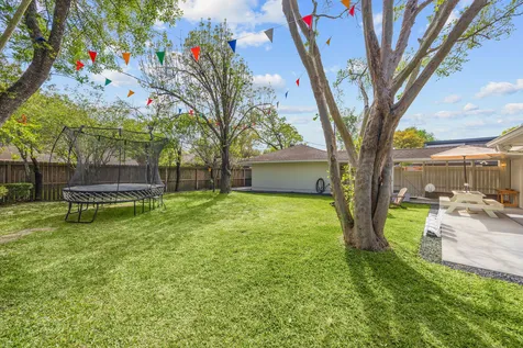 10011 Burgoyne Road Houston TX 77042