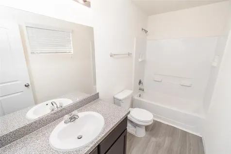 5722 Plantation Forest Drive Katy TX 77449