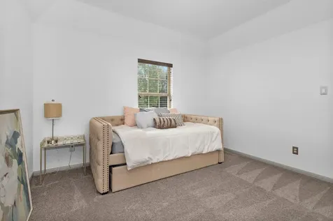 106 Cliftons Curve Way Montgomery TX 77316