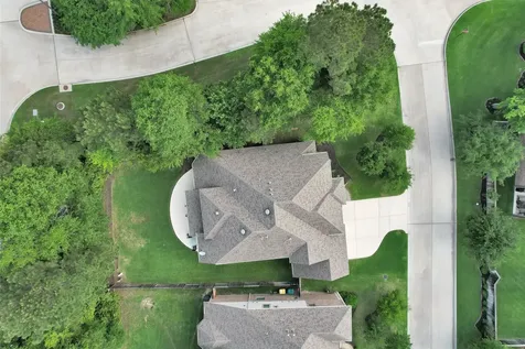 106 Cliftons Curve Way Montgomery TX 77316