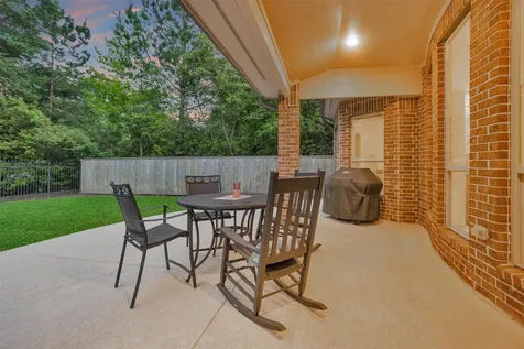 106 Cliftons Curve Way Montgomery TX 77316