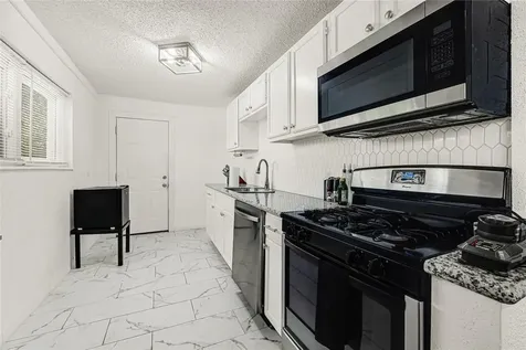 2126 Hillshire Drive Deer Park TX 77536