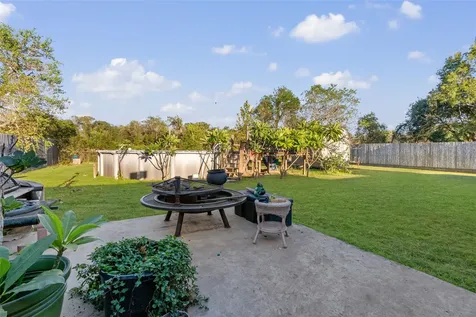 609 Marion Lane West Columbia TX 77486
