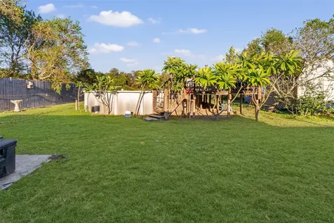 609 Marion Lane West Columbia TX 77486