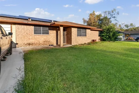 609 Marion Lane West Columbia TX 77486