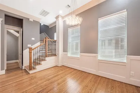 212 W 6th Street Houston TX 77007