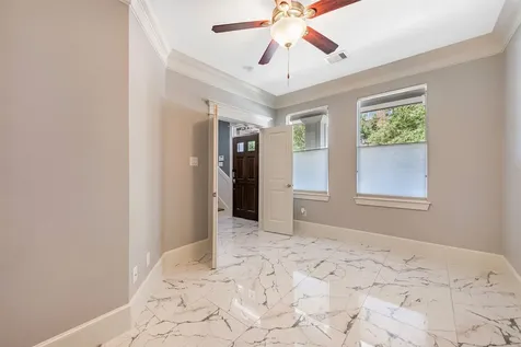 212 W 6th Street Houston TX 77007