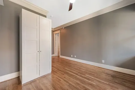 212 W 6th Street Houston TX 77007