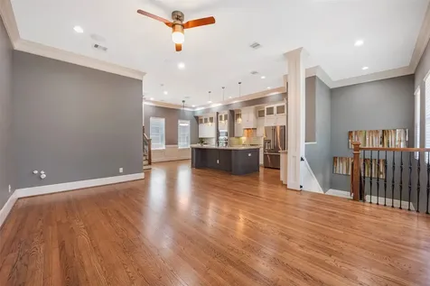 212 W 6th Street Houston TX 77007