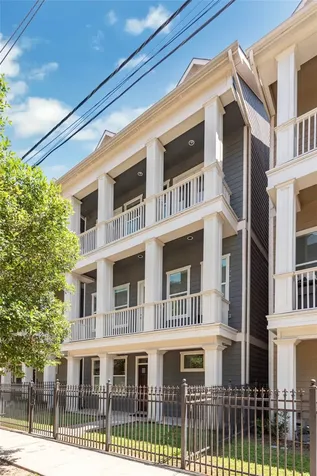 212 W 6th Street Houston TX 77007