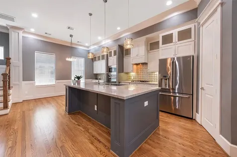 212 W 6th Street Houston TX 77007